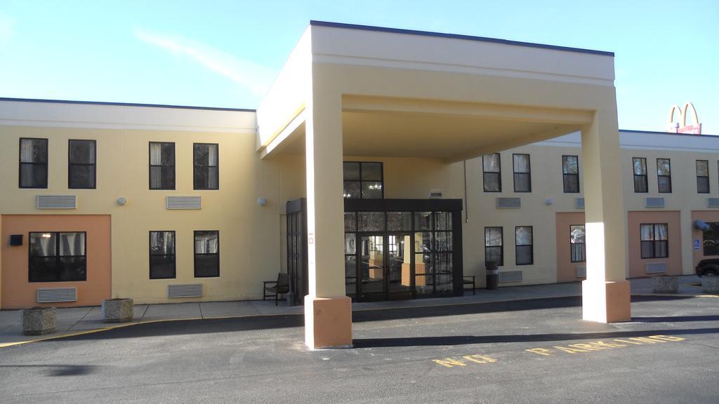 La Casa Inn & Suites-Middleborough Exterior foto
